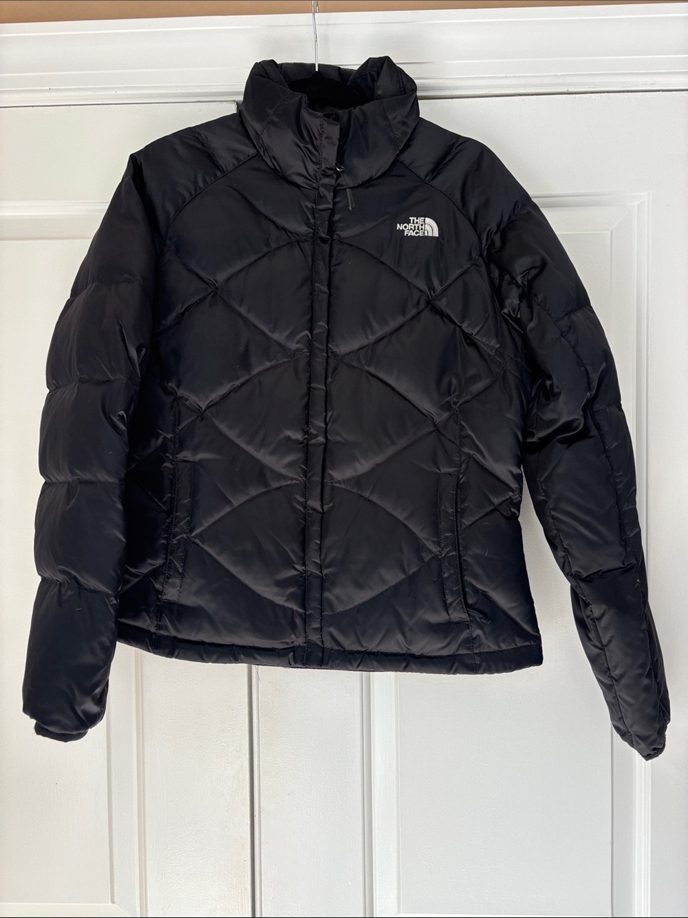 The North Face Women’s Black Insulated Diamond-Quilt Puffer Jacket